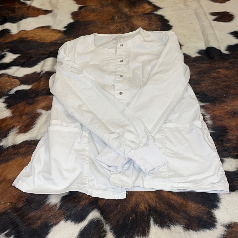 medium white cherokee scrub jacket